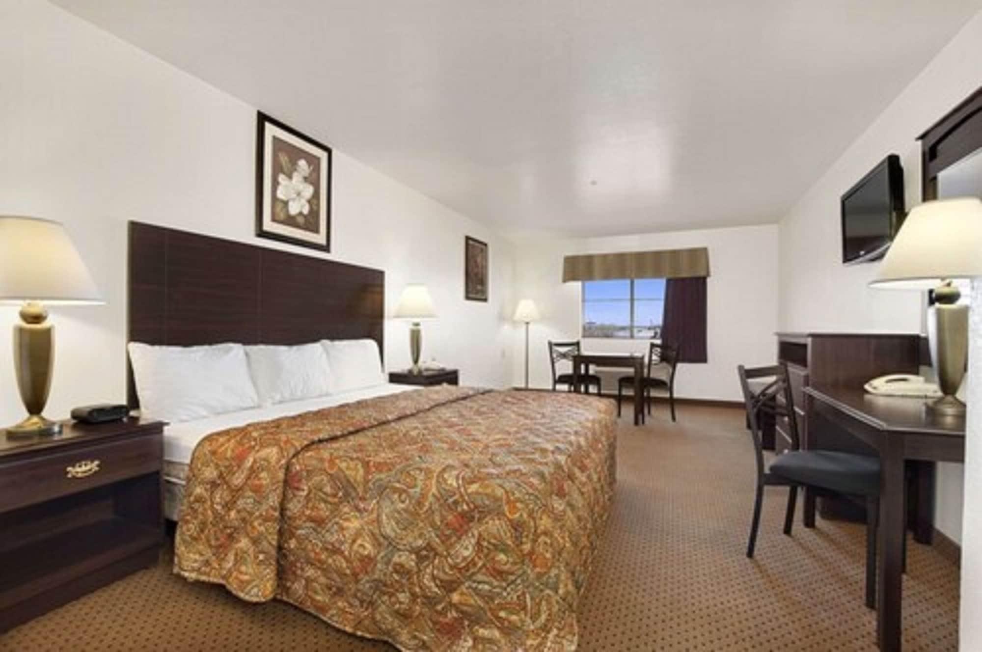 Howard Johnson By Wyndham Lubbock Tx Eksteriør bilde