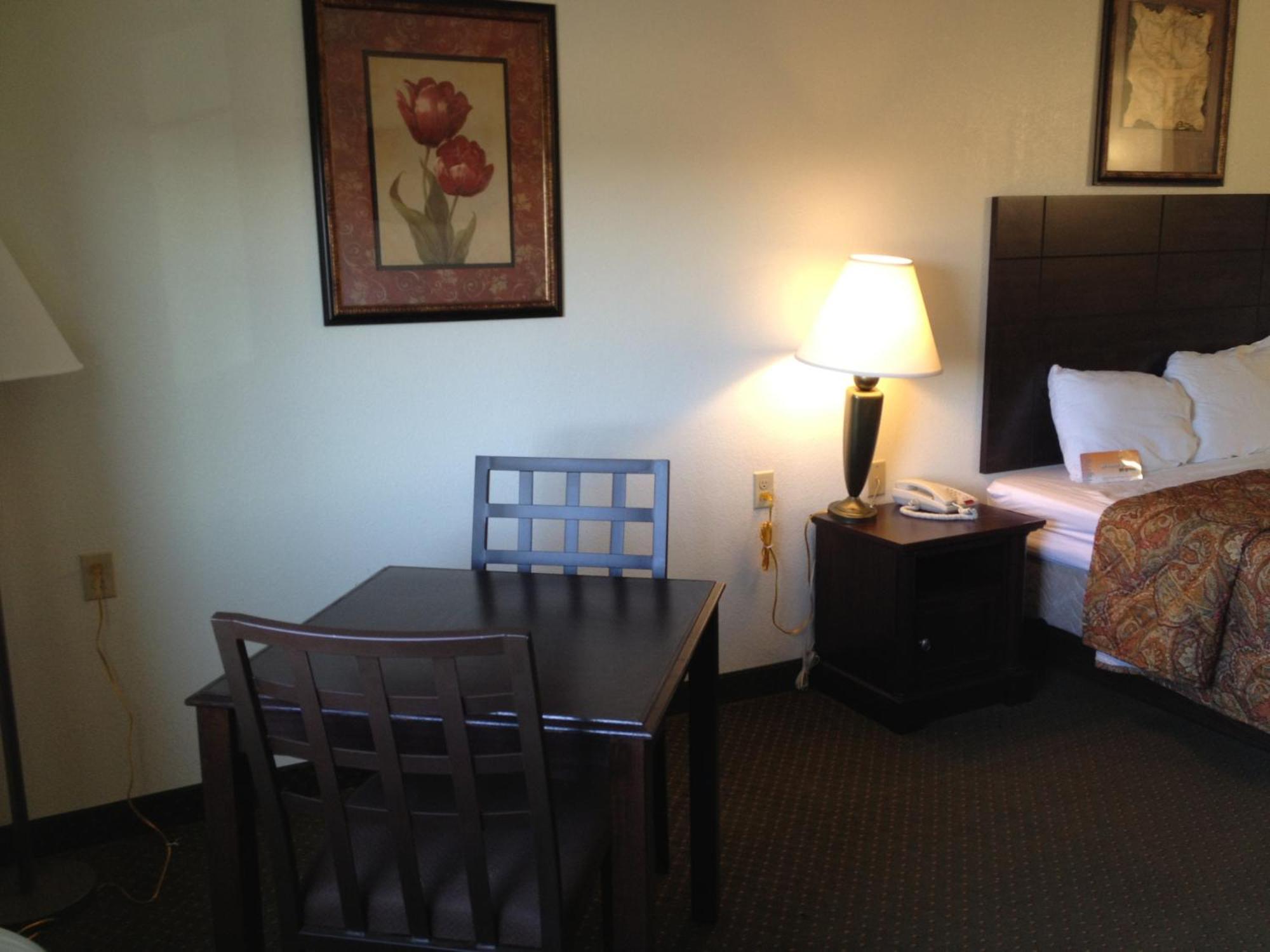 Howard Johnson By Wyndham Lubbock Tx Eksteriør bilde