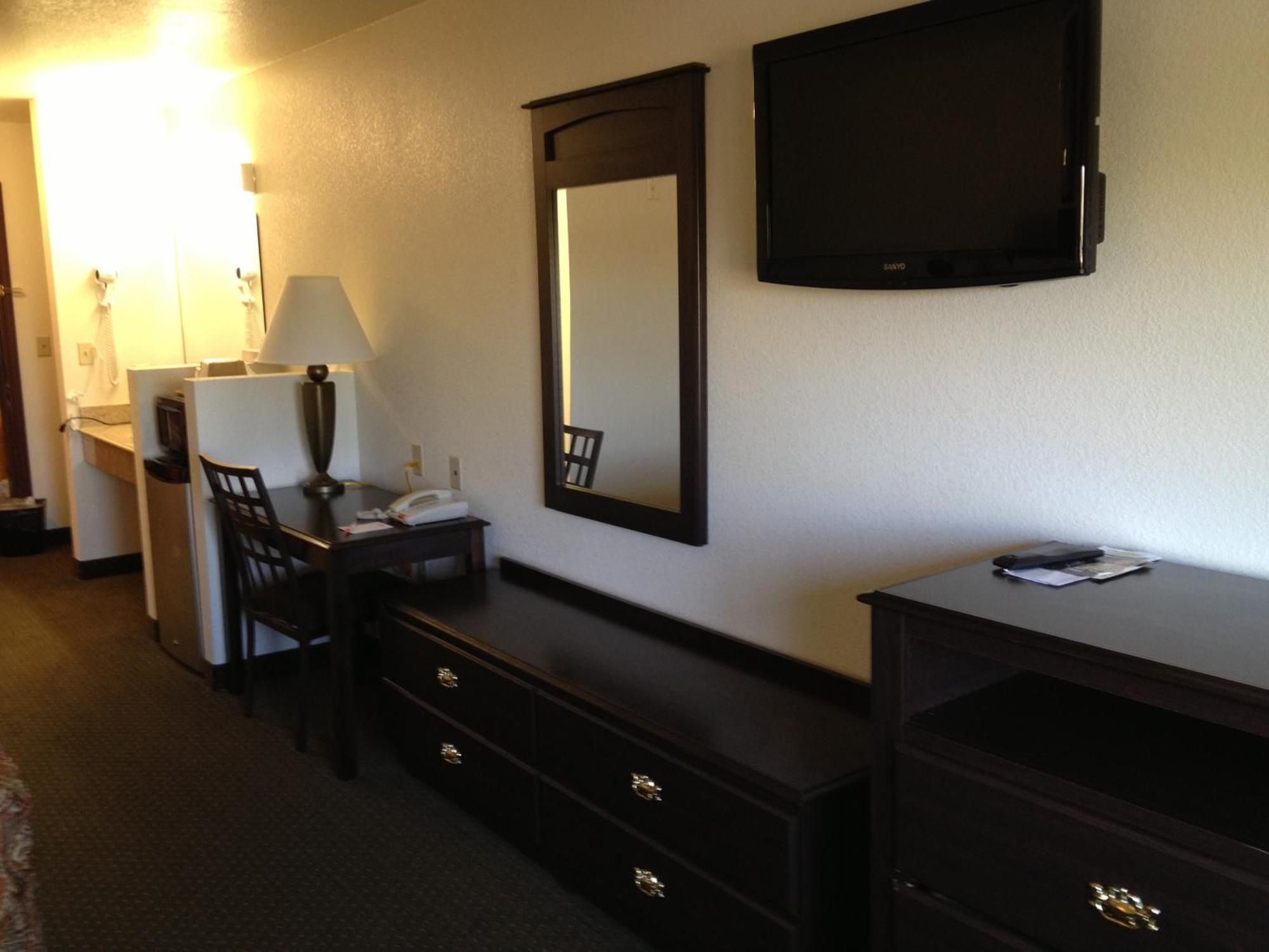 Howard Johnson By Wyndham Lubbock Tx Eksteriør bilde
